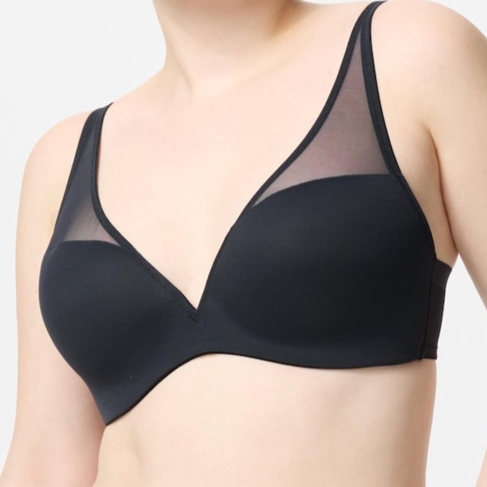 Uniqlo Wireless Mesh Bra | 3D Hold